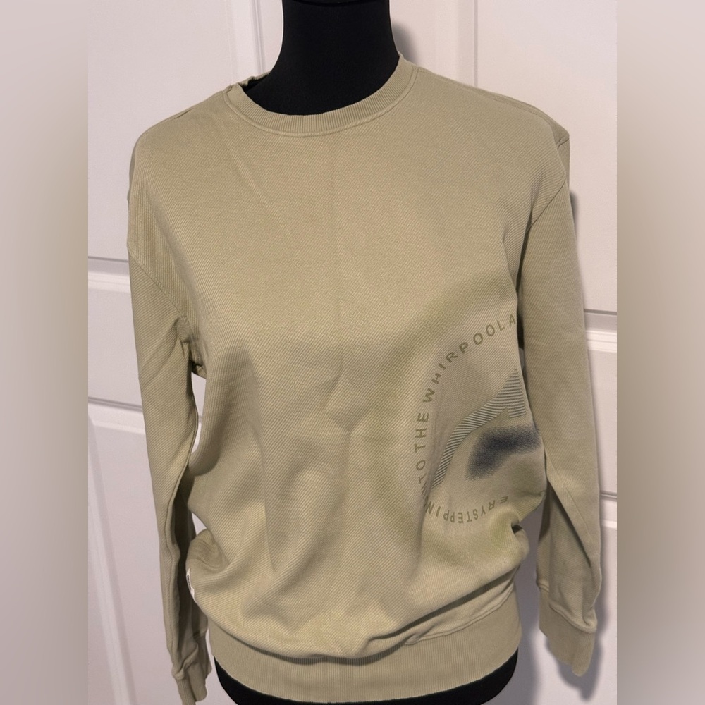 Men's Crewneck Sweatshirt in Light Olive - Unbranded